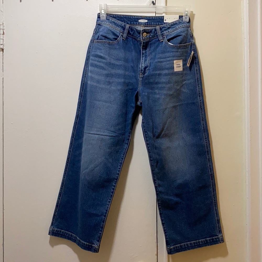 Brand New Old Navy Size 8 Wide Leg Cropped Jean